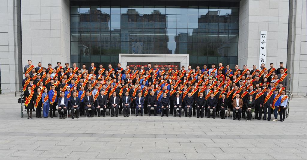 弘扬劳模心灵 奋力追赶超过 助推新产业发展——ABPAY钱包官方网站杨东涛等省级劳模、市先进集体获赞美