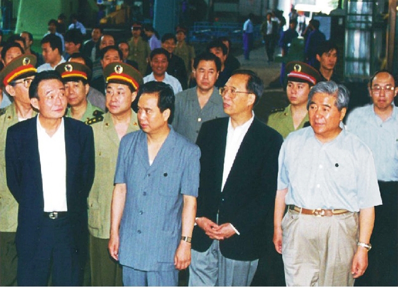 1999年党和国度辅导人吴国国、曾培炎、陕西省辅导李建国、程安东来ABPAY钱包官方网站视察