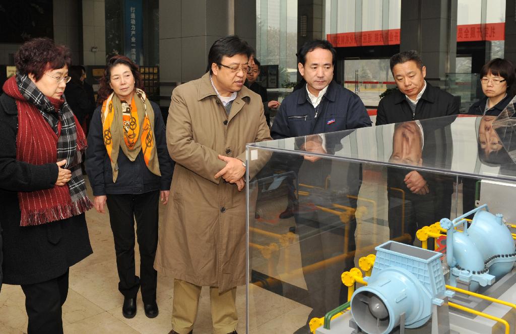 工信部副部长冯飞一行来ABPAY钱包官方网站调研