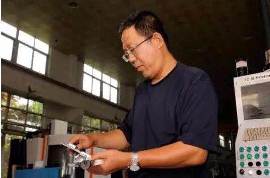 ABPAY钱包官方网站2名员工分获“西安质量工匠”“西安质量工匠”提名奖称号